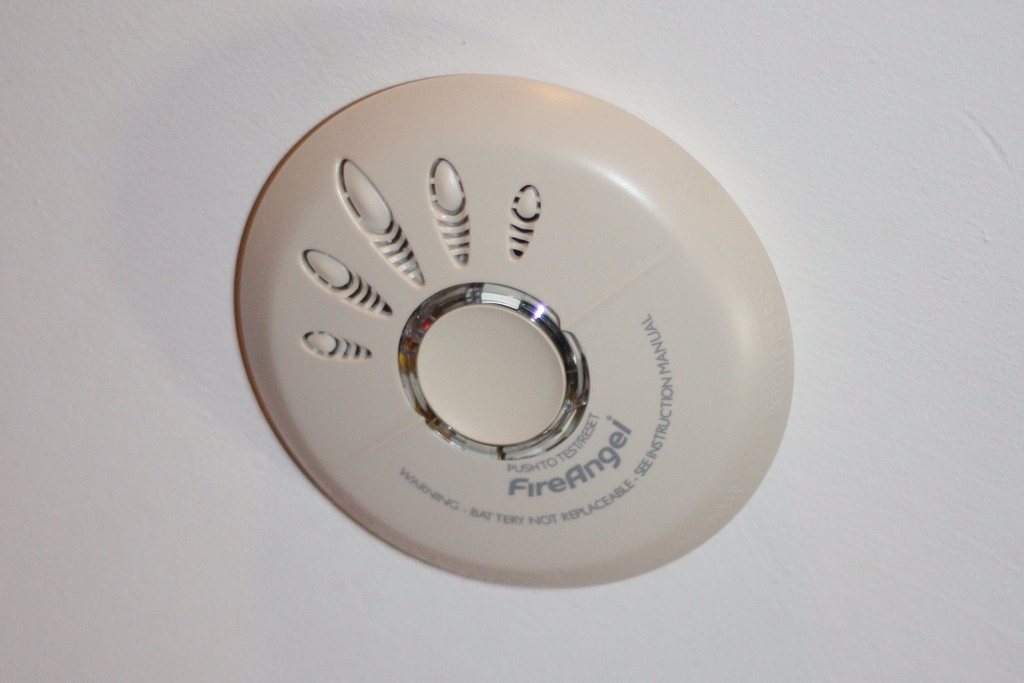 Landlords to install smoke detectors for new laws