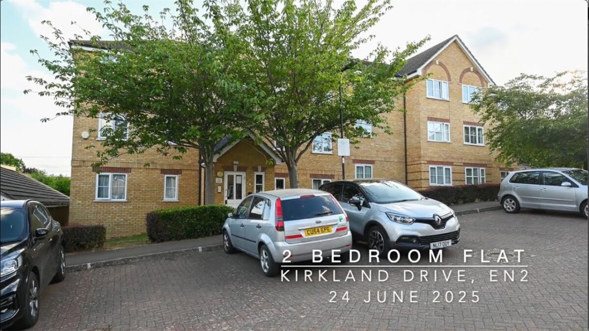 Let to the Council in Enfield – Kirkland Drive EN2